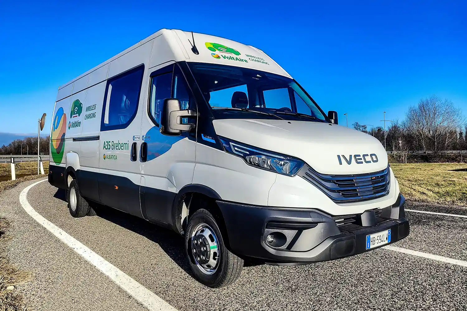 Încărcarea inductivă în mers testată pe autostrada A35 Brebemi