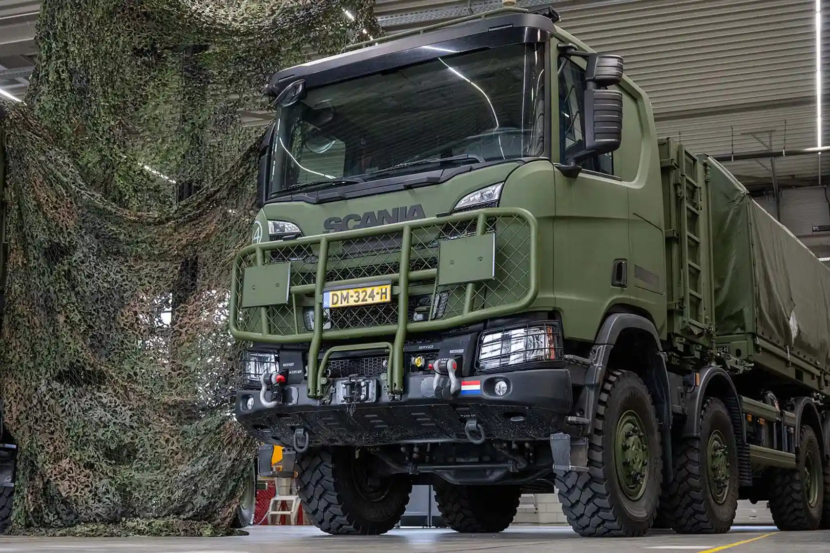 Scania deschide la Zwolle un atelier pentru camioanele militare Gryphus