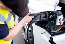 Încărcarea la garaj, pilonul central al transportului rutier electric din Europa