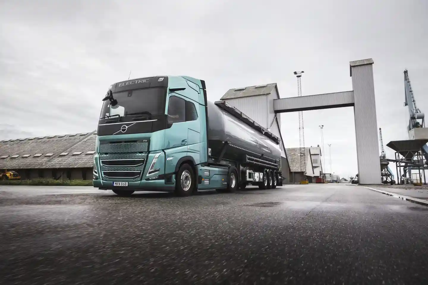 volco camioane electrice cu autonomie 700 km 5