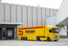 Italtrans introduce semiremorca double-decker Burgers în operațiunile Esselunga 8 Italtrans introduce semiremorca double-decker Burgers în operațiunile Esselunga