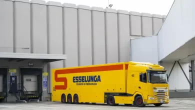 Italtrans introduce semiremorca double-decker Burgers în operațiunile Esselunga 7 Italtrans introduce semiremorca double-decker Burgers în operațiunile Esselunga