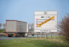 Olanda reduce temporar taxa de drum pentru camioane cu 22,3%