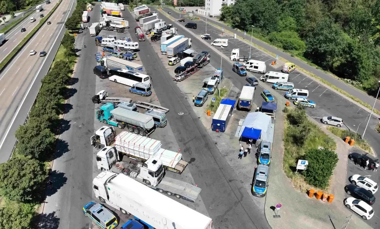 Germania: Peste jumătate dintre camioanele și autocarele verificate au avut abateri 1 Germania: Peste jumătate dintre camioanele și autocarele verificate au avut abateri