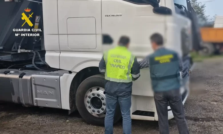 Spania: Rețea implicată într-o amplă fraudă cu vehicule comerciale, destructurată 1 Spania: Rețea implicată într-o amplă fraudă cu vehicule comerciale, destructurată