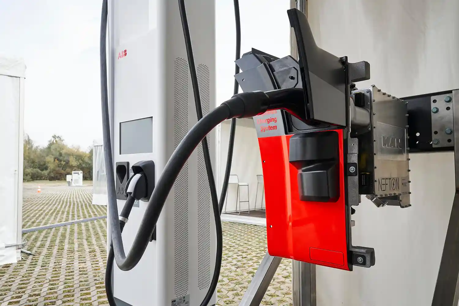 MAN deschide drumul către încărcarea camioanelor electrice cu până la 3 MW