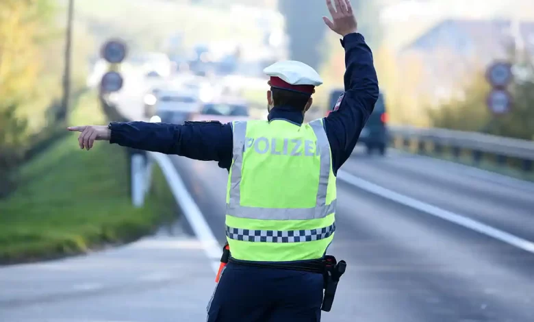 Austria: 17 camioane imobilizate și peste 240 de nereguli descoperite 1 Austria: 17 camioane imobilizate și peste 240 de nereguli descoperite
