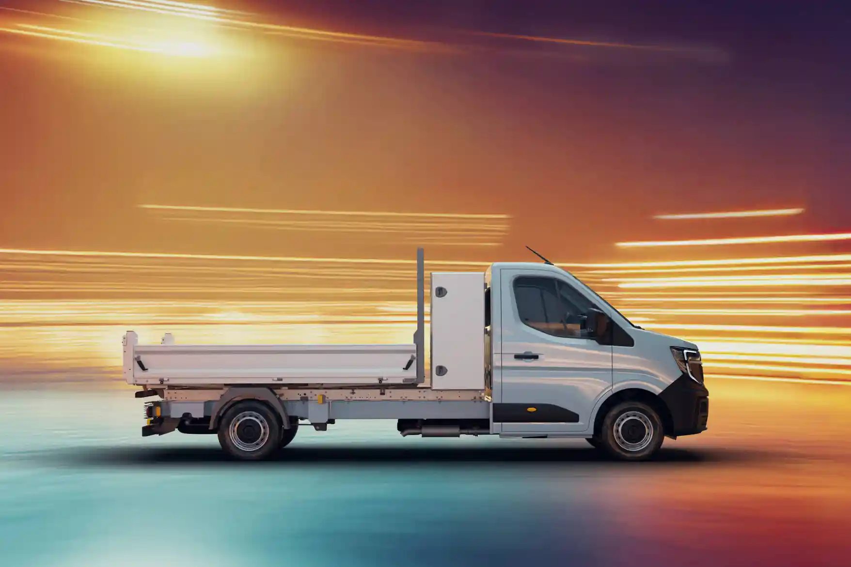 Renault oferă vehicule comerciale carosate direct din fabrică pentru clienții business 5 Renault oferă vehicule comerciale carosate direct din fabrică pentru clienții business