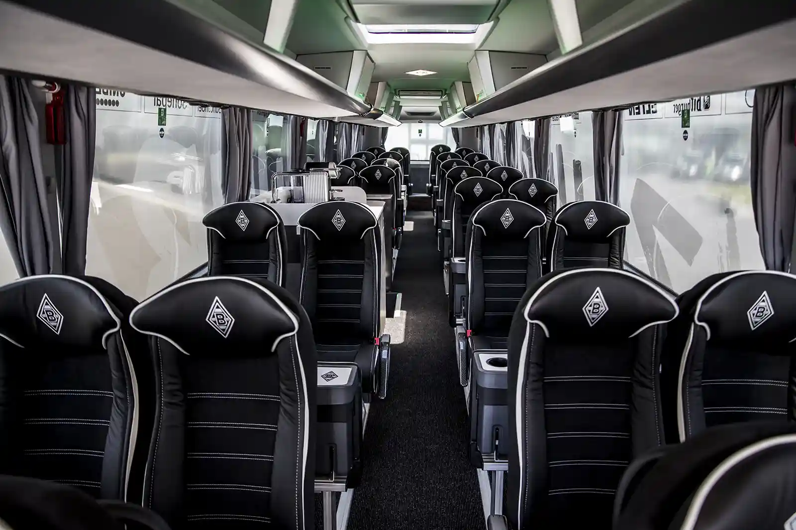 MAN Lion's Coach rămâne autocarul oficial al echipei Borussia Mönchengladbach până în 2028 3 MAN Lion's Coach rămâne autocarul oficial al echipei Borussia Mönchengladbach până în 2028